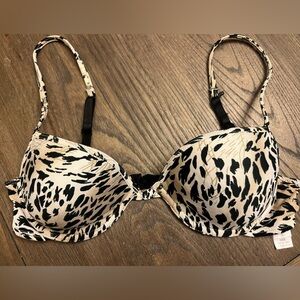 No boundaries animal print slightly padded bra 34B